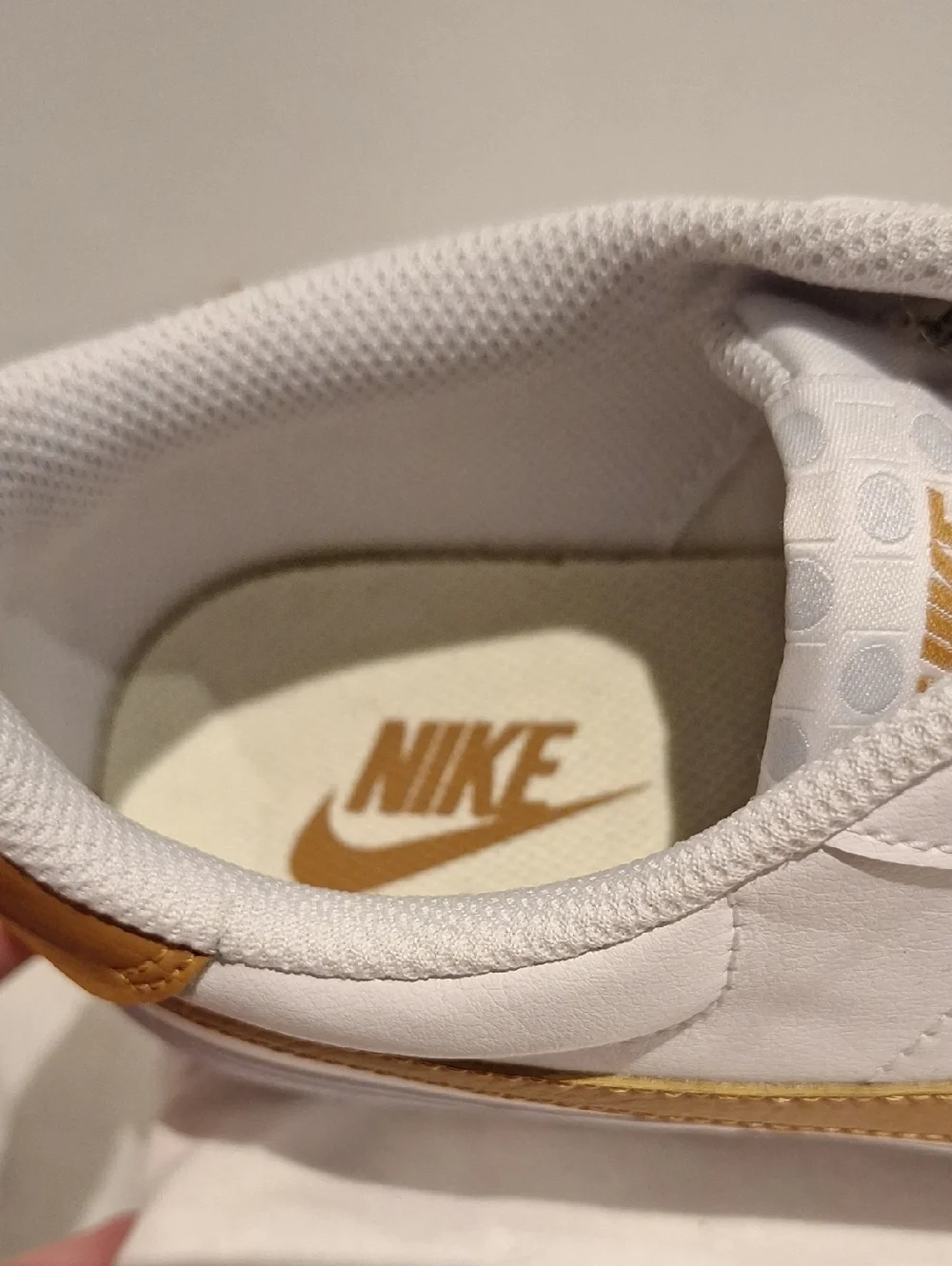Nike Men’s Court Shot In White And Flax Sneakers Size 9